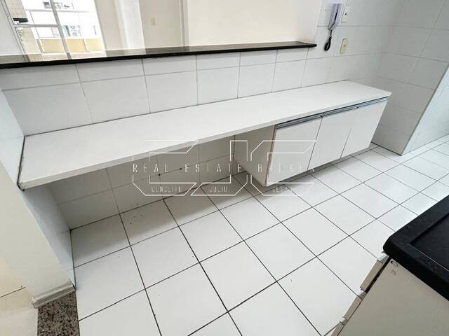 #30 - Apartamento para Locação em Santos - SP