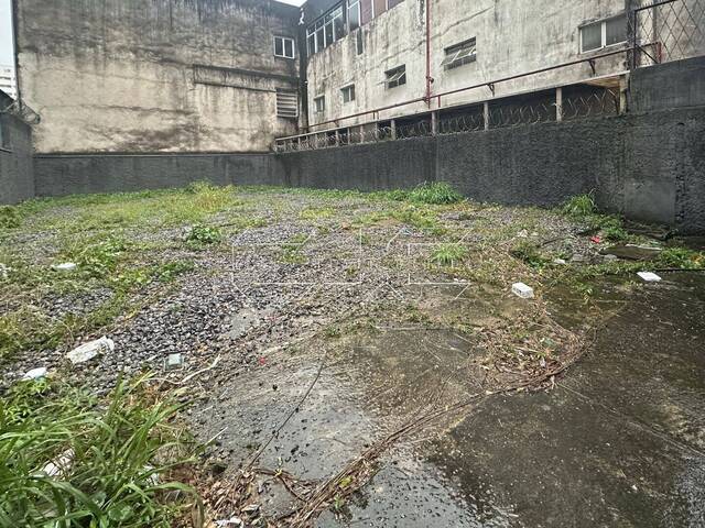 #51 - Área para Venda em Santos - SP