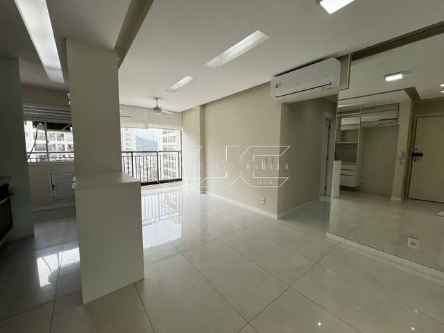 #55 - Apartamento para Venda em Santos - SP