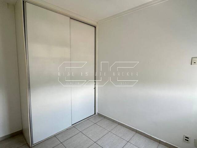 Apartamento para Venda em Santos - 4