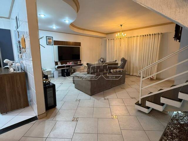 #63 - Casa para Venda em Santos - SP