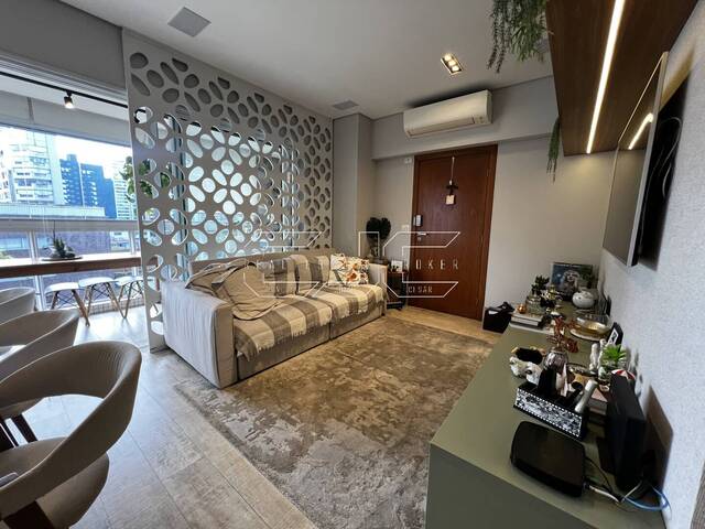 #64 - Apartamento para Venda em Santos - SP