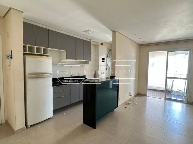 #66 - Apartamento para Venda em Santos - SP