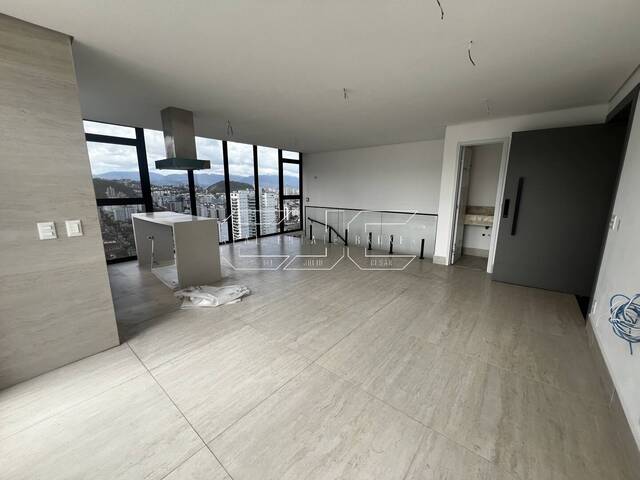 #67 - Apartamento para Venda em Santos - SP