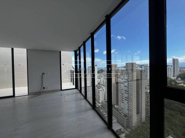 #68 - Apartamento para Venda em Santos - SP