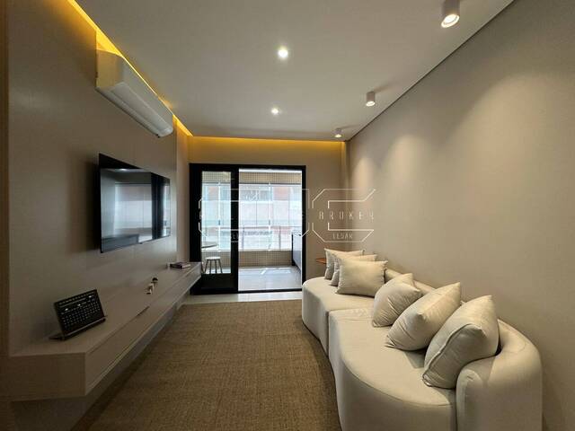 #74 - Apartamento para Venda em Santos - SP