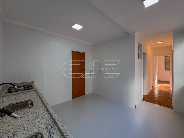 #84 - Apartamento para Venda em Santos - SP