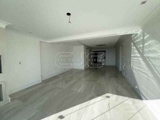 Apartamento para Venda em Santos - 5