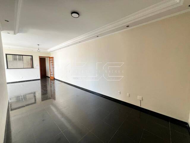 Apartamento para Venda em Santos - 4