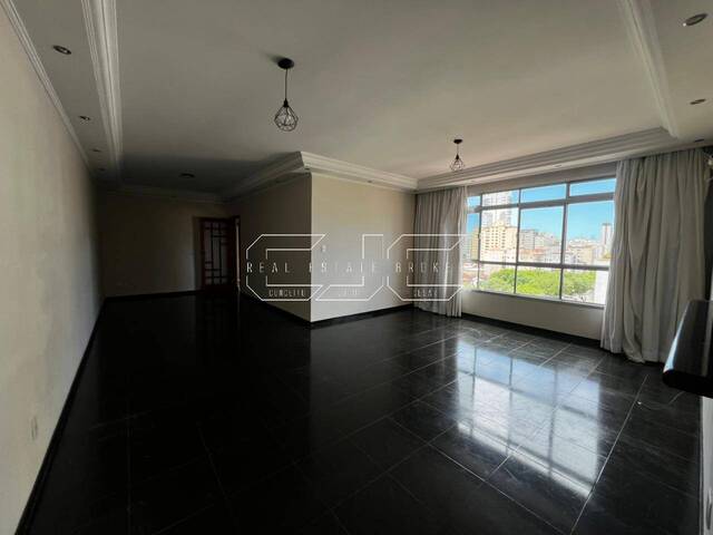 #88 - Apartamento para Venda em Santos - SP