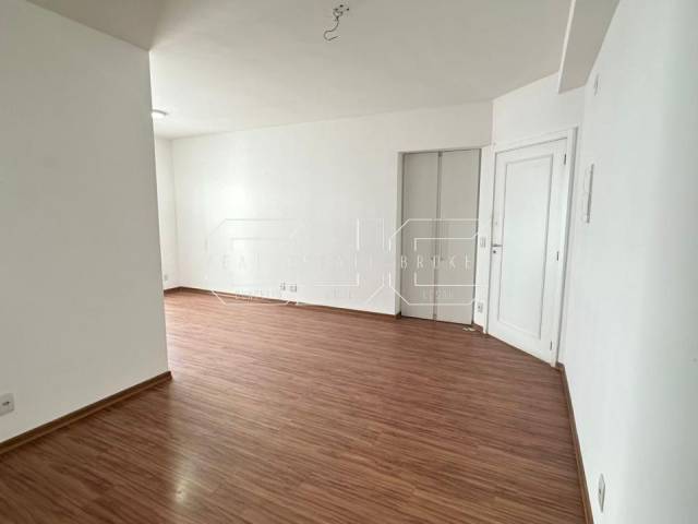 #101 - Apartamento para Venda em Santos - SP