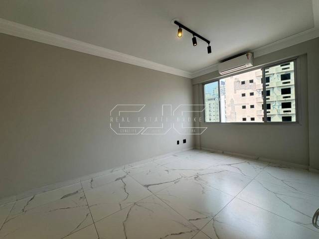 Apartamento para Venda em Santos - 4