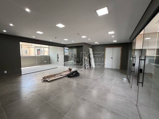 #111 - Sala para Venda em Santos - SP