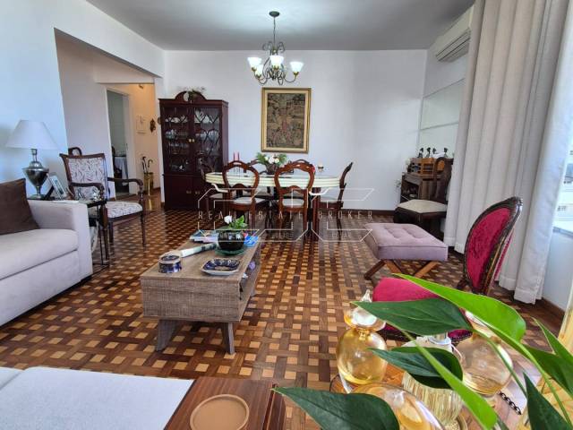 #113 - Apartamento para Venda em Santos - SP