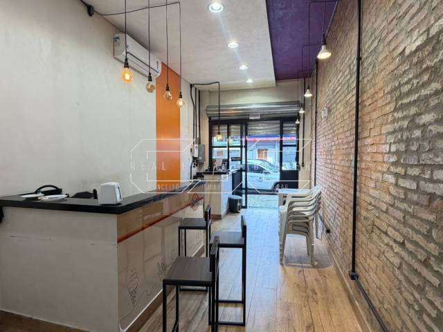 #117 - Sala para Locação em Santos - SP