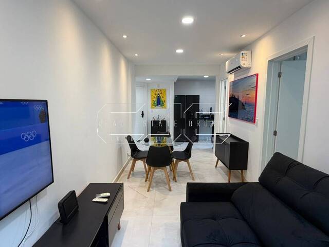 #136 - Apartamento para Venda em Santos - SP