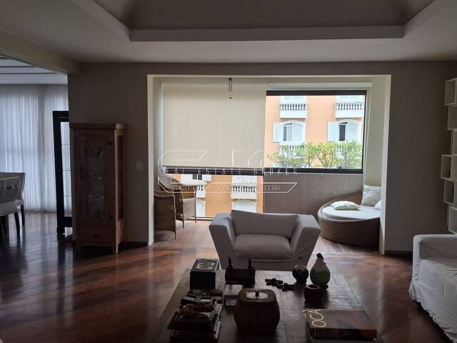 #139 - Apartamento para Venda em Santos - SP