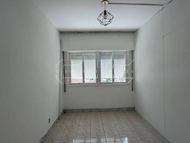 #142 - Apartamento para Venda em Santos - SP