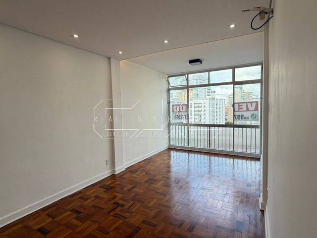 #155 - Apartamento para Venda em Santos - SP