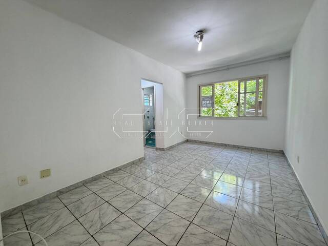 #162 - Apartamento para Venda em Santos - SP