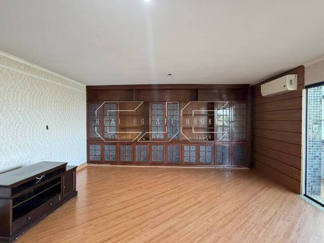 Apartamento para Venda em Santos - 4